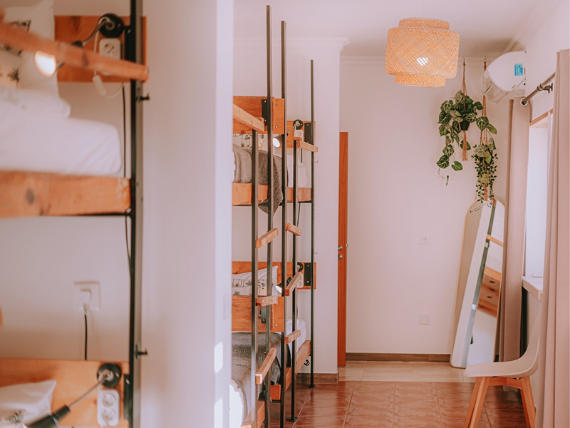 600 x 450 Webiste - Cliff_Surfhouse_Shared_Room_Mirante_ Cliff Surf House Portugal Santa Cruz - Shared Rooms